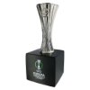 UEFA Conference League Trofee Replica op Display Stand (4,5 cm)